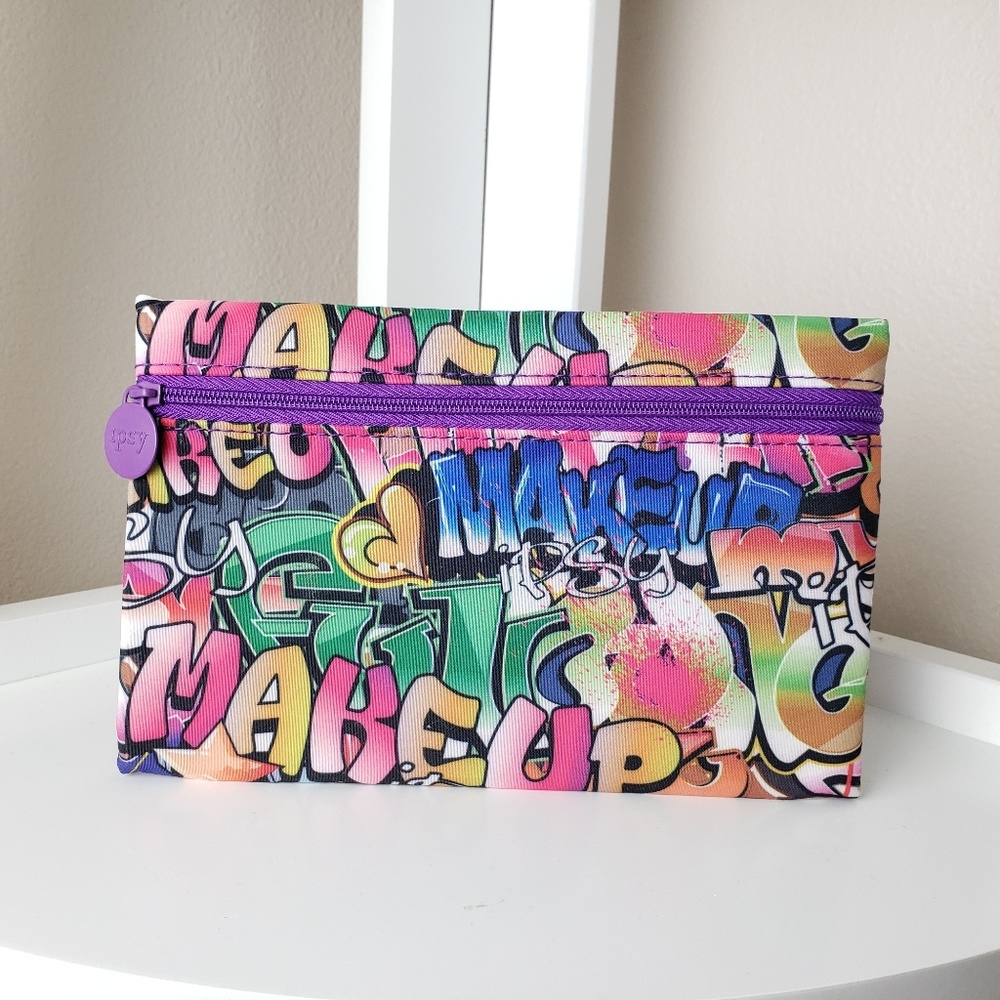 Ipsy Makeup Bag NWOT